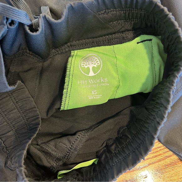 Set of 2: Healing Hands Black Scrub Set - Picture 11 of 11